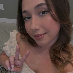 Meet your Posher, Kaitlyn